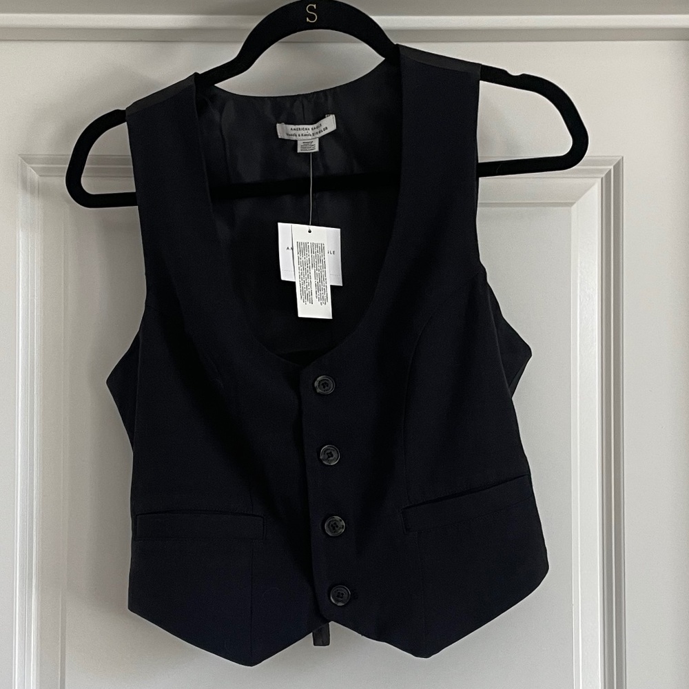 American Eagle Outfitters Black Vest Maddie & Kenzie ZEIGLER